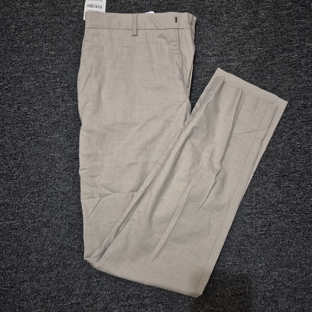 Banana Republic Men's Light Khaki Chinos